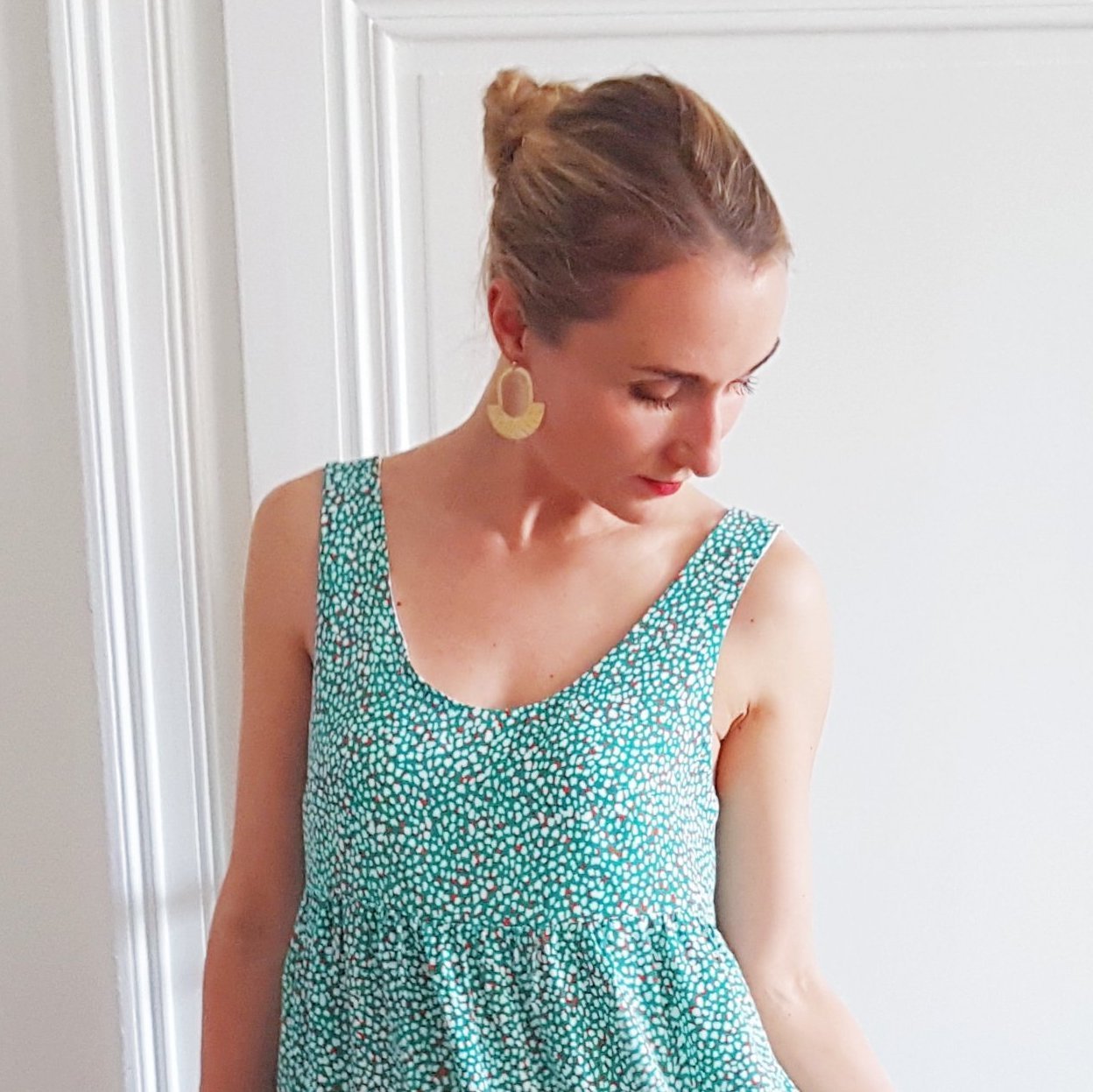 Sewing video tutorial: Easily double a top or a dress - Joli Lab