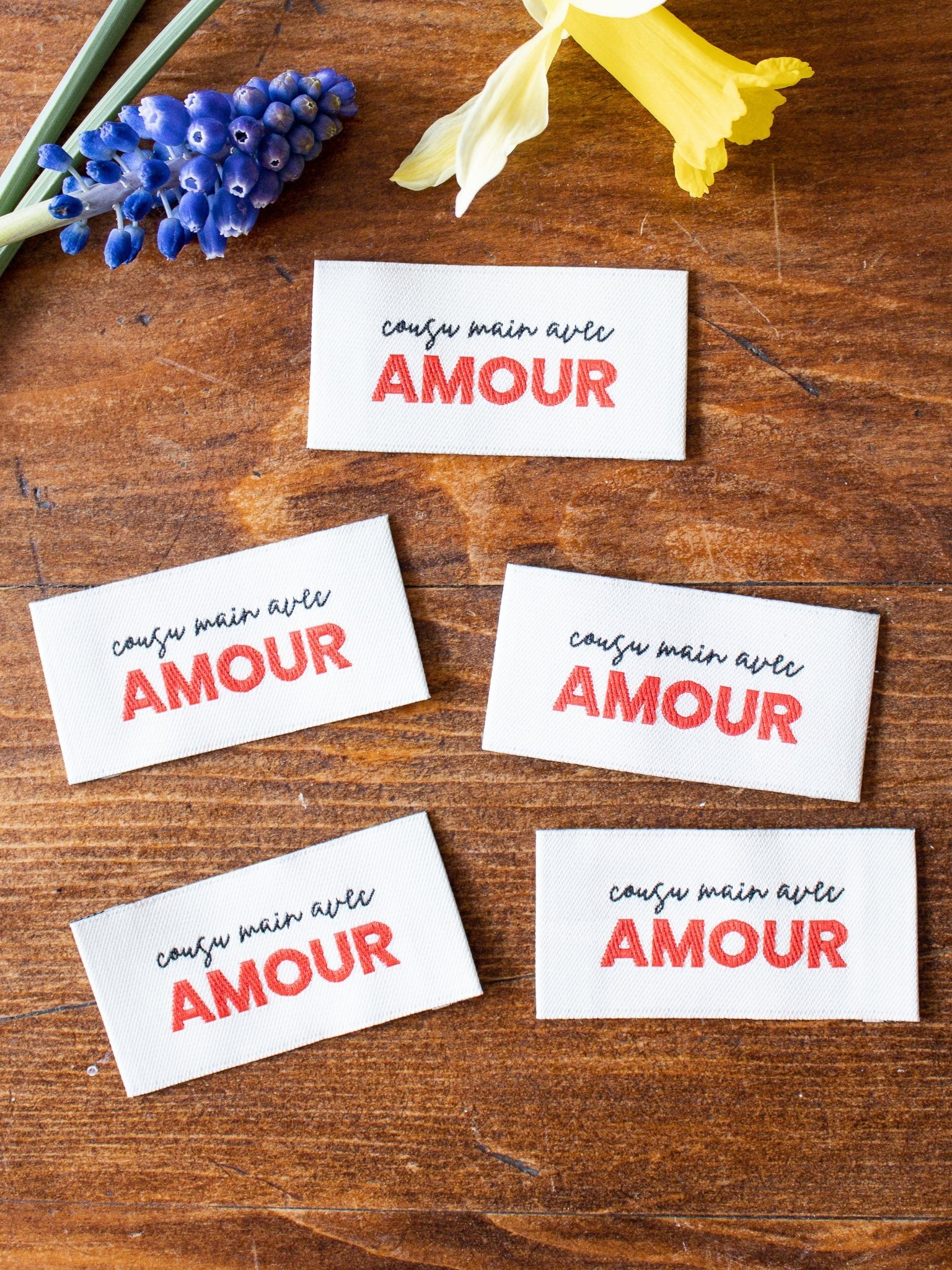 Woven labels - Hand sewn with LOVE (set of 5) - Joli Lab