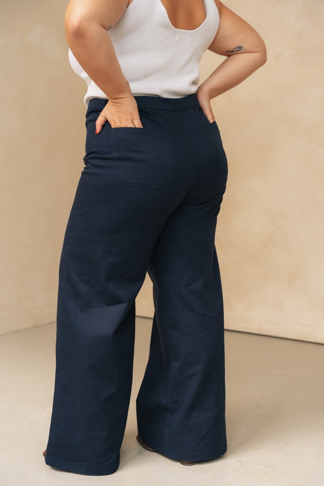 Joli sewing kit - Suzanne navy pants - Joli Lab