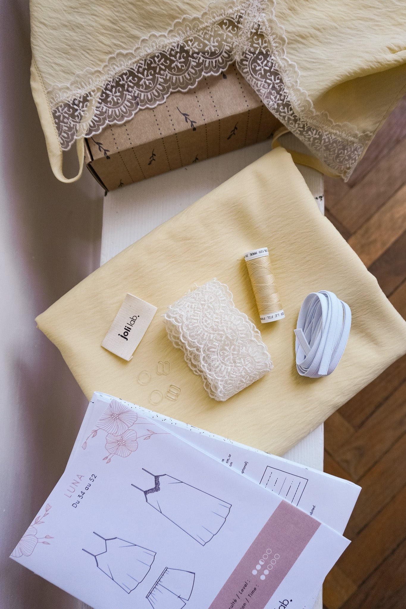 Kit Couture Joli Lab Pyjama Luna beurre frais