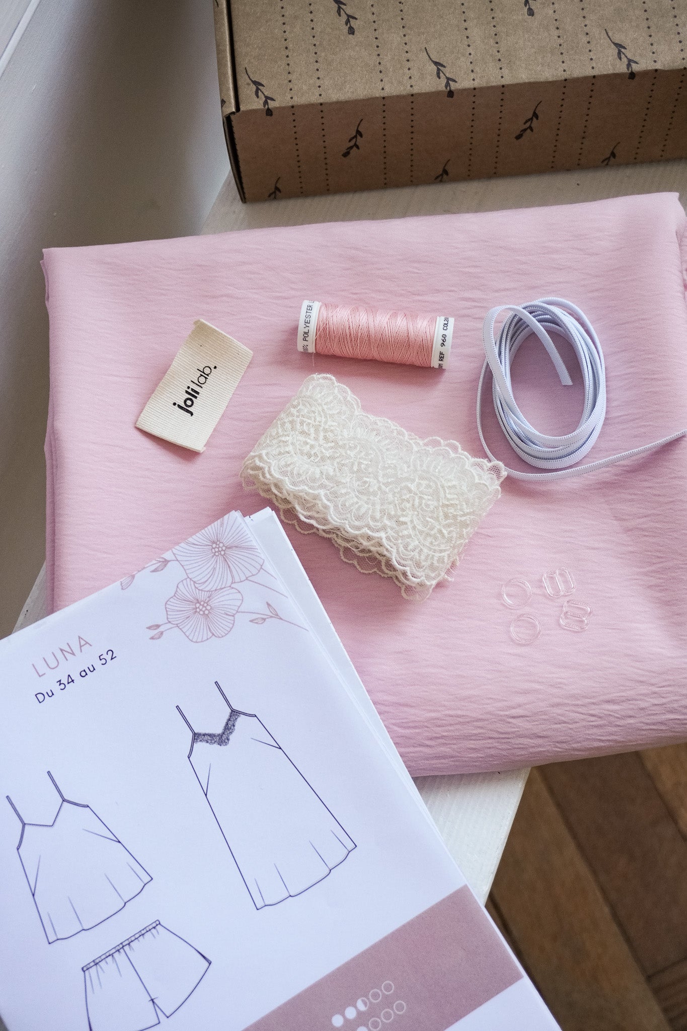 Pyjama Luna kit couture Joli Lab coloris rose pâle
