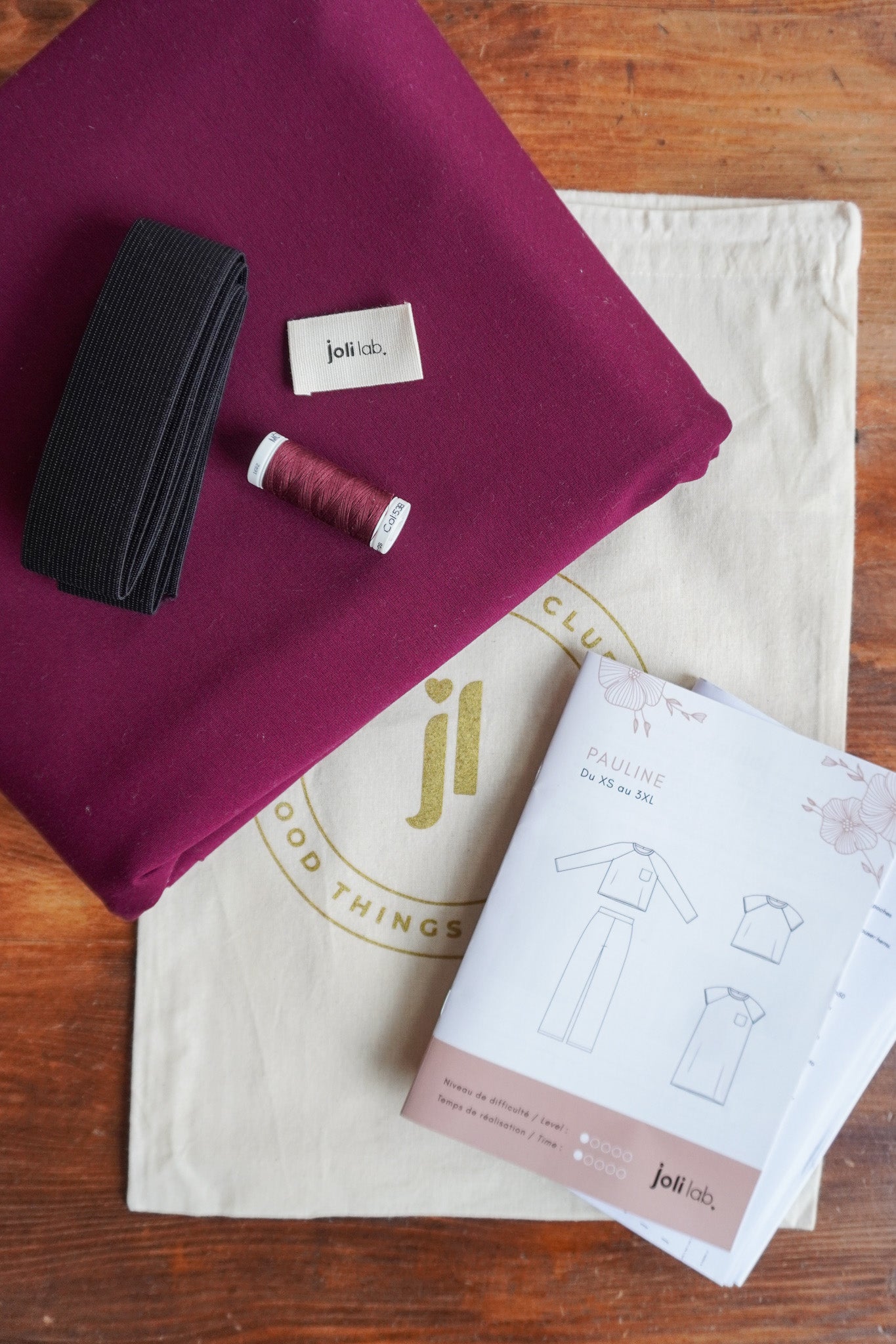 Ensemble Pauline bordeaux kit couture Joli Lab