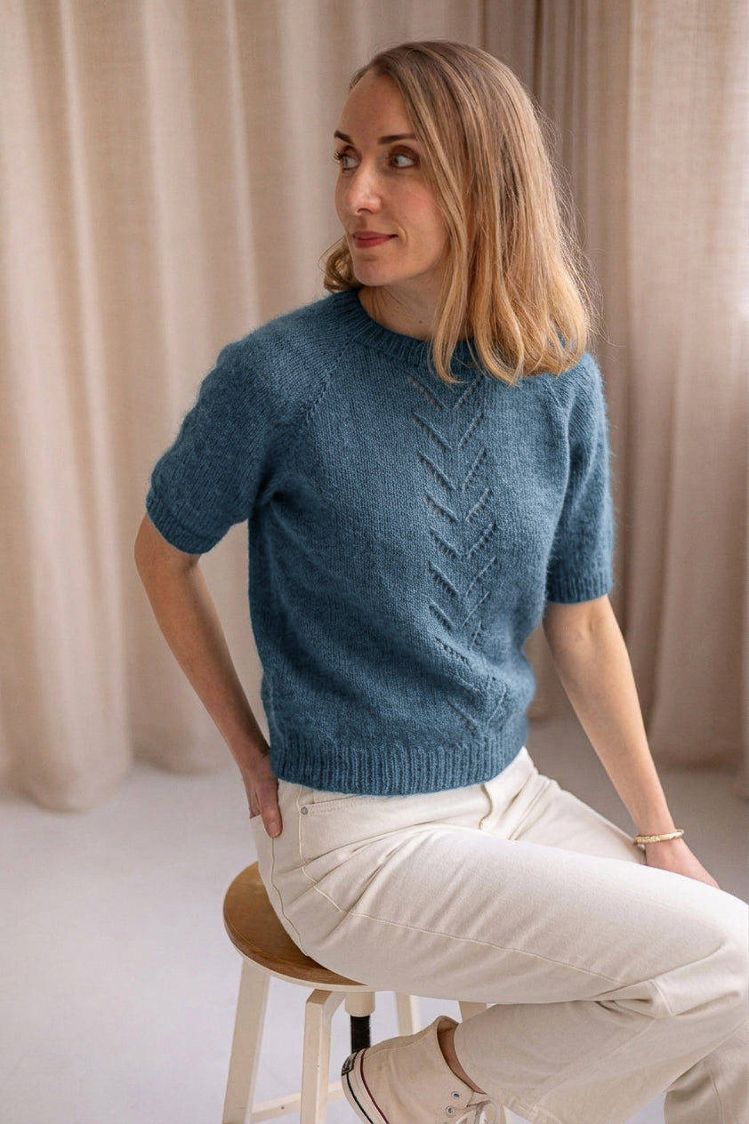 Pull Colette bleu kit tricot Joli Lab