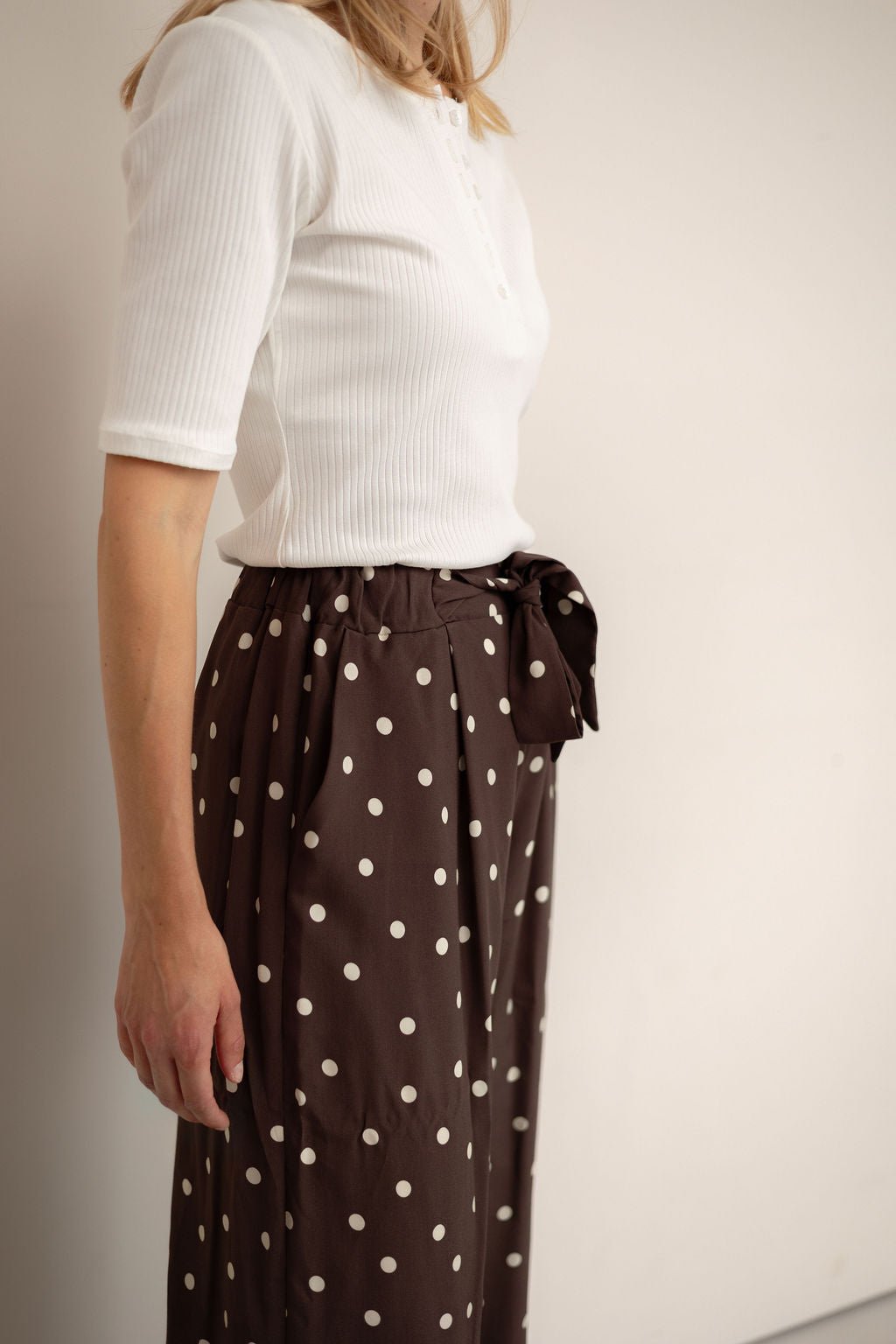 Joli Kit Couture - Pantalon Lison à pois coloris chocolat - Joli Lab