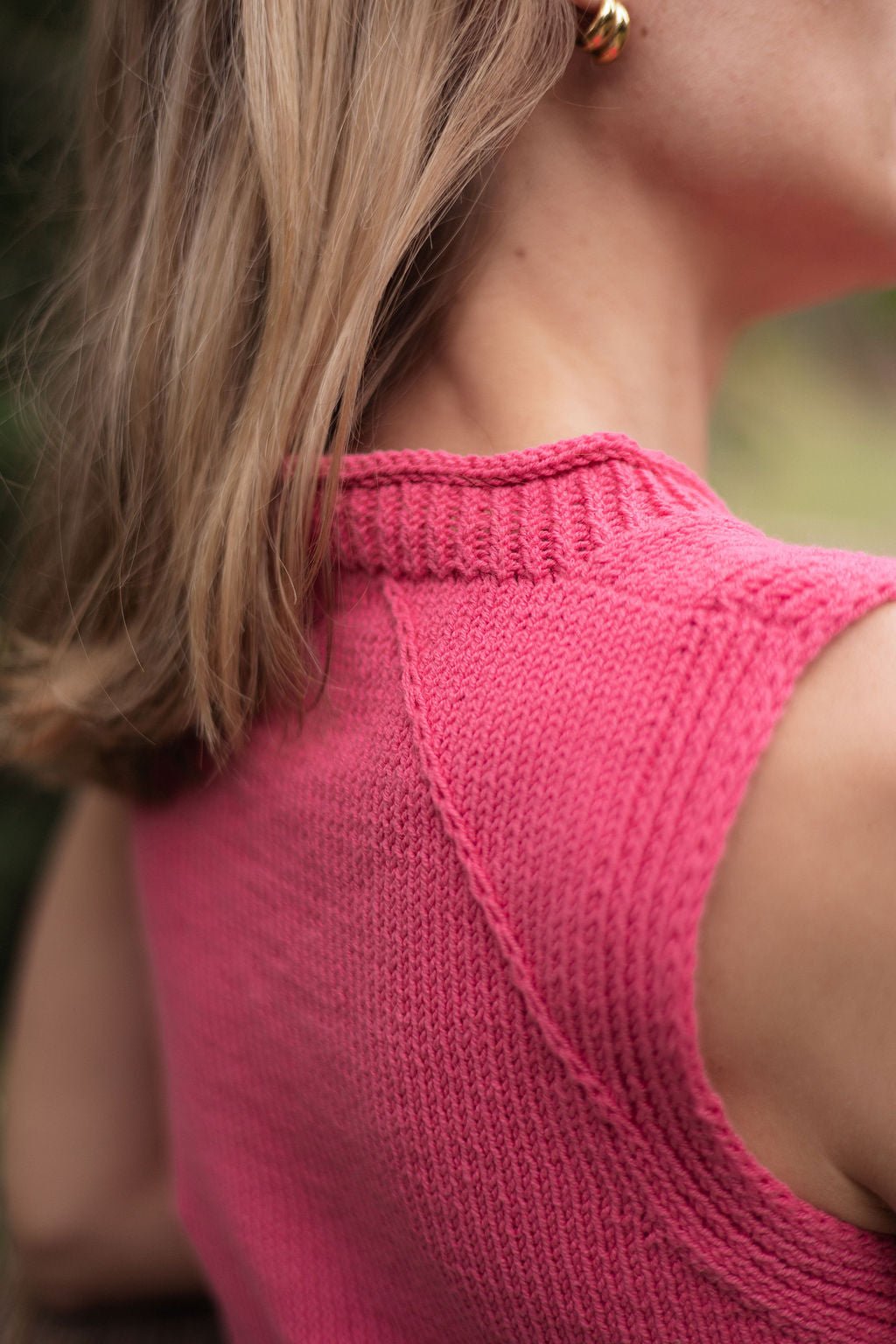 Joli Kit Tricot - Gilet Adèle rose bonbon - Joli Lab