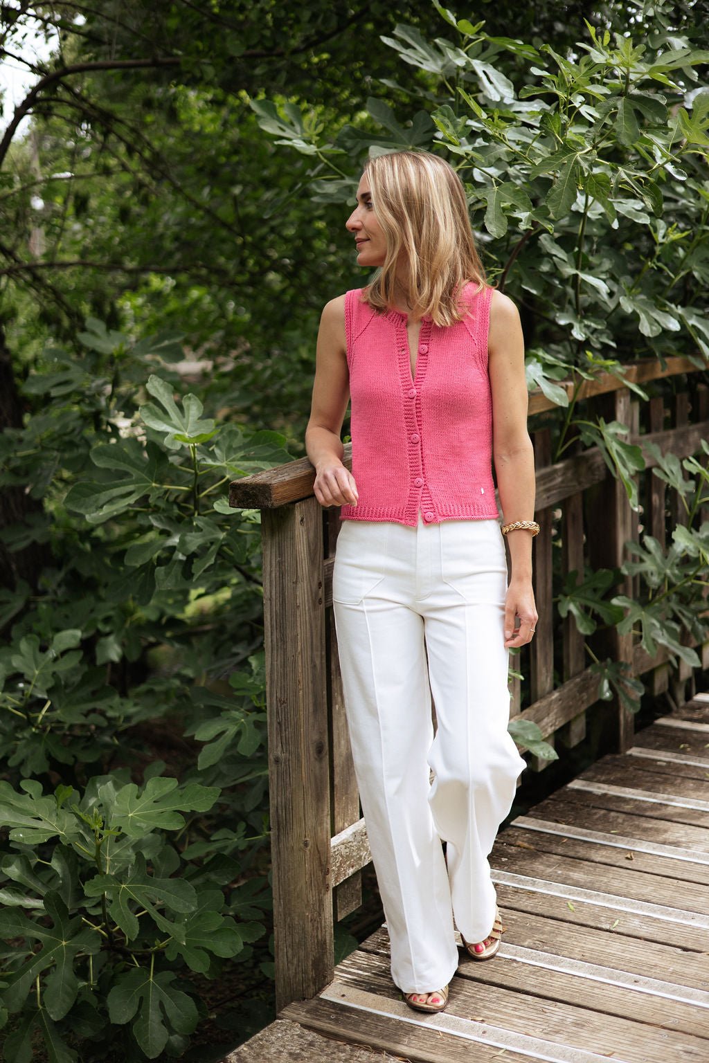 Joli Kit Tricot - Gilet Adèle rose bonbon - Joli Lab